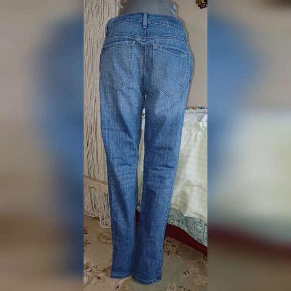 Ann Taylor Loft Relaxed Skinny Blue Denim Jeans - Picture 2 of 7